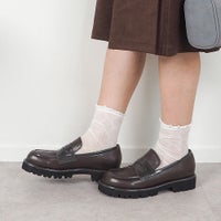 ダークブラウン
