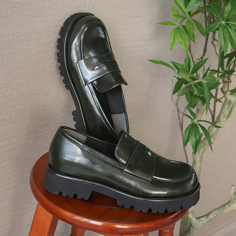 ダークグリーン