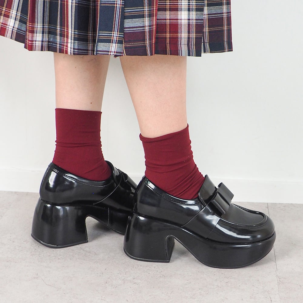 ブラック