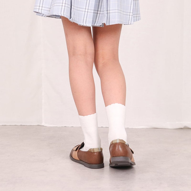 ライトブラウン