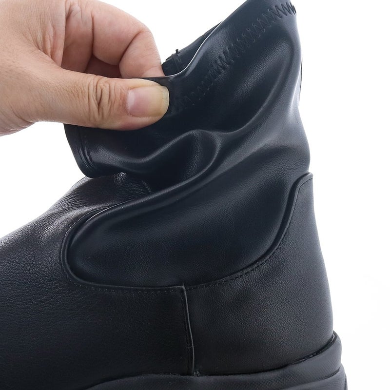 ストレッチ材を使用した筒周り。足を動かしやすくなっています